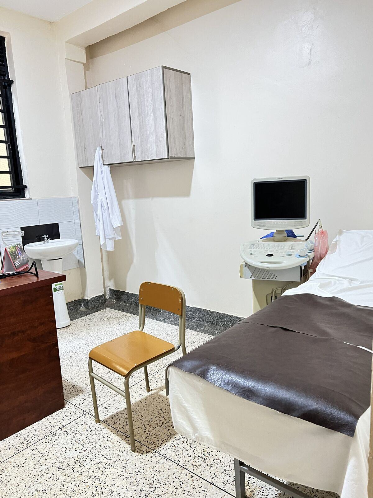 Ultrasound scanning room